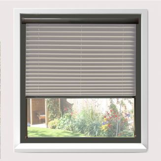 Intu Infusion Asc Ivory Pleated Blind With Gunmetal Cassette